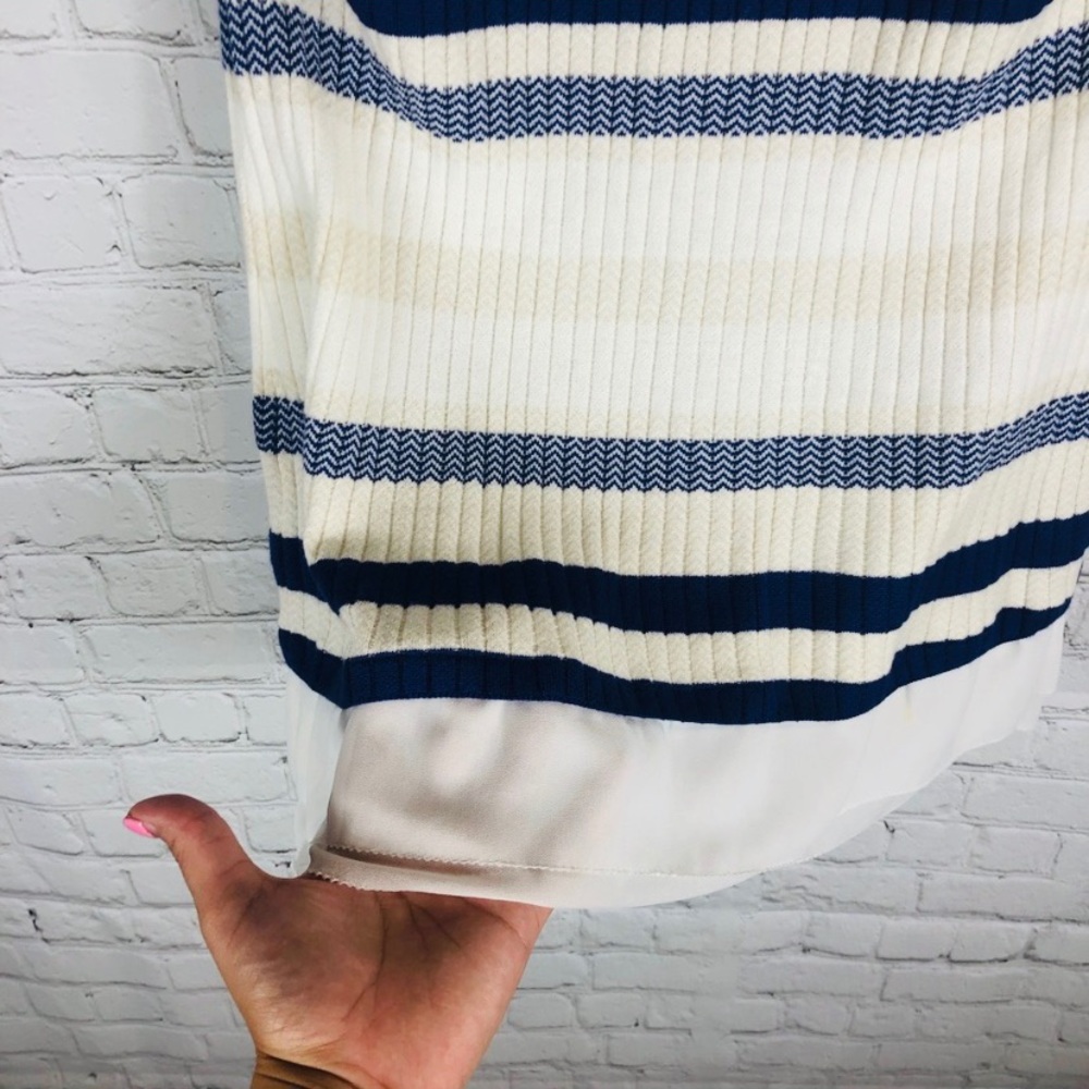 White House Black Market Knit Top- Small EUC - Picture 4 of 6